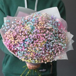 buket-iz-raduzhnoj-gipsofily21